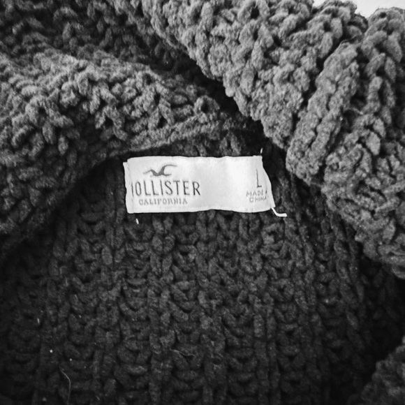 EUC Hollister Knit Turtle Neck Sweater - Picture 3 of 4